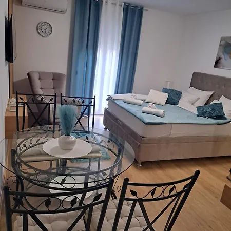 Luciano Апартаменты Аранделовац